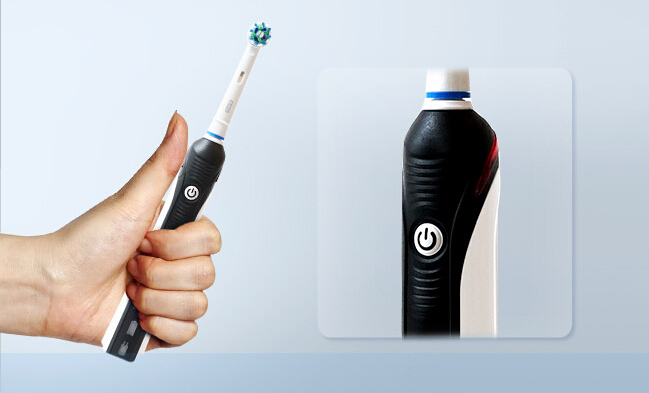 Oral-B Pro 1000 Rubber handle